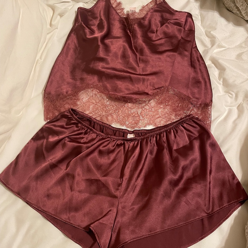 Victoria’s Secret sleep wear Small